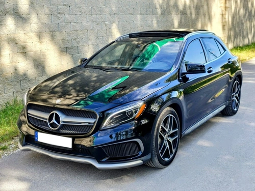 Mercedes A45 AMG