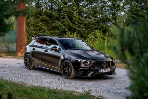 Mercedes A45 AMG