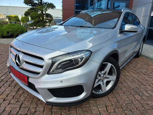 Mercedes GLA 220