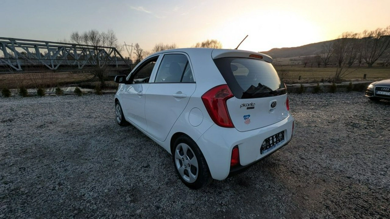 Kia Picanto - Zdjęcie 11