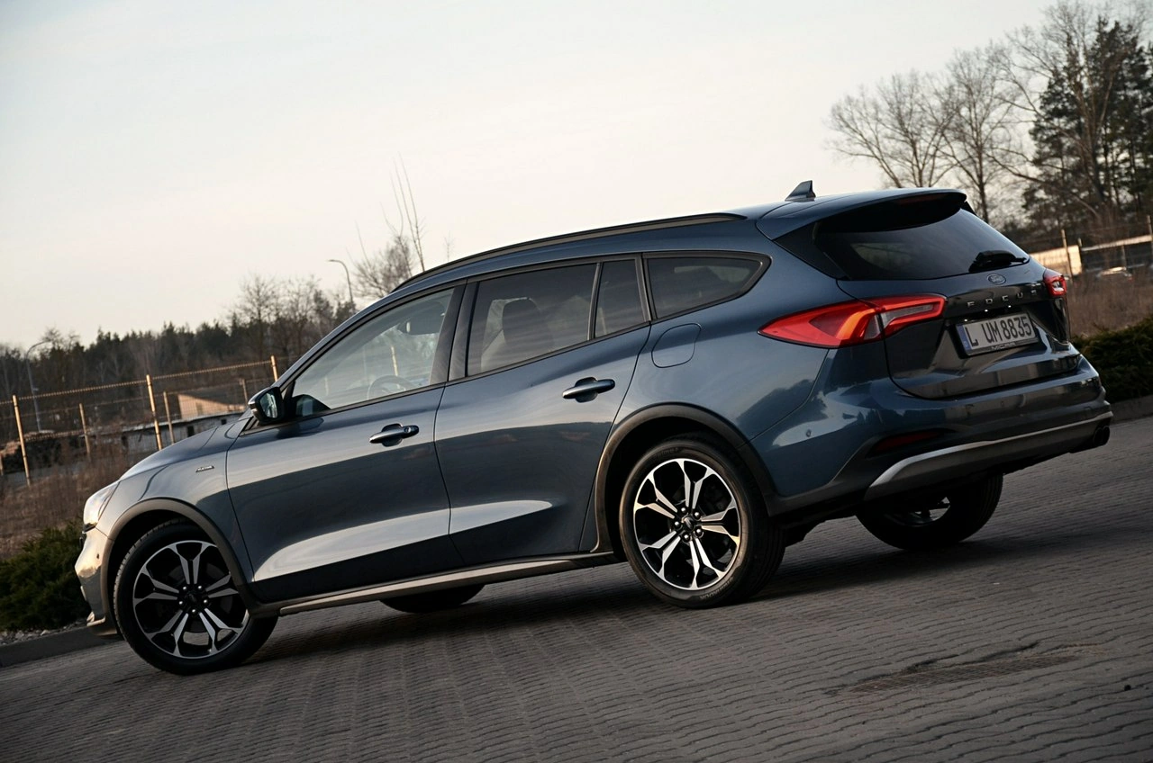 Ford Focus - Zdjęcie 9