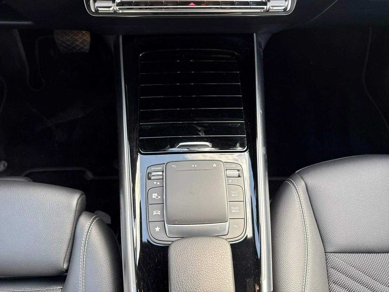 Mercedes EQA - Zdjęcie 24