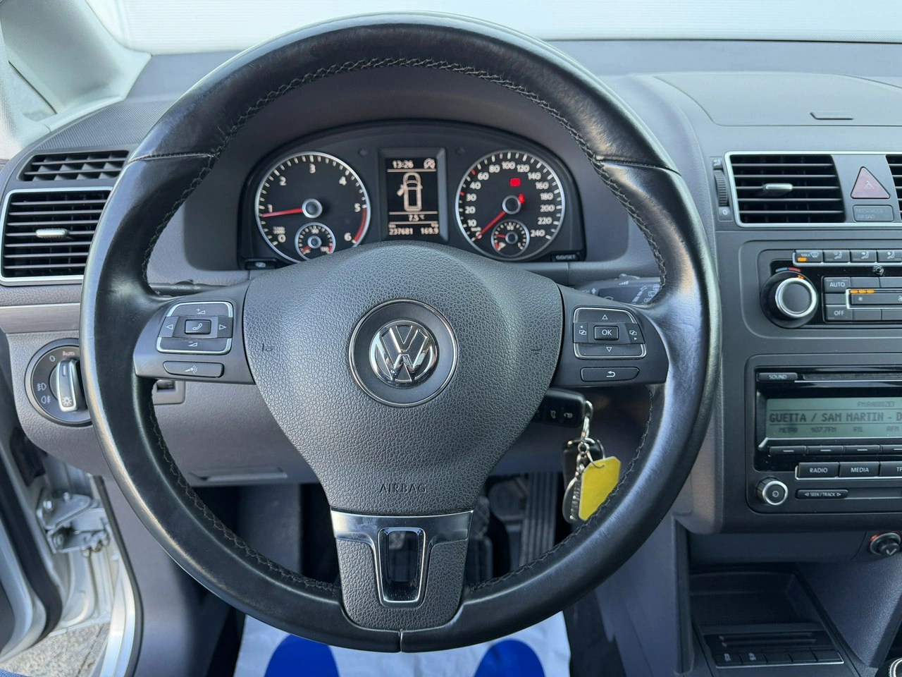 Volkswagen Touran - Zdjęcie 19