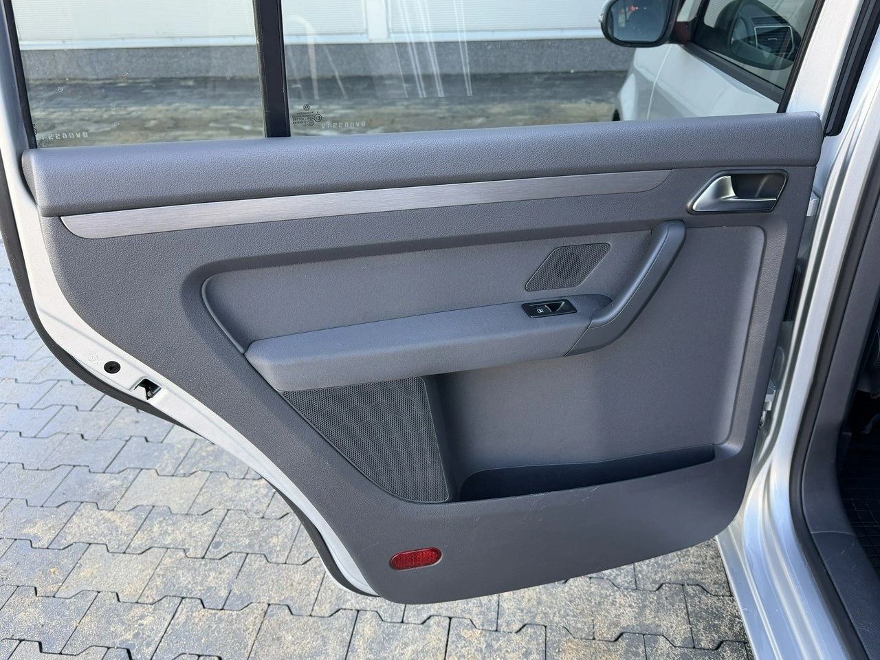 Volkswagen Touran - Zdjęcie 24