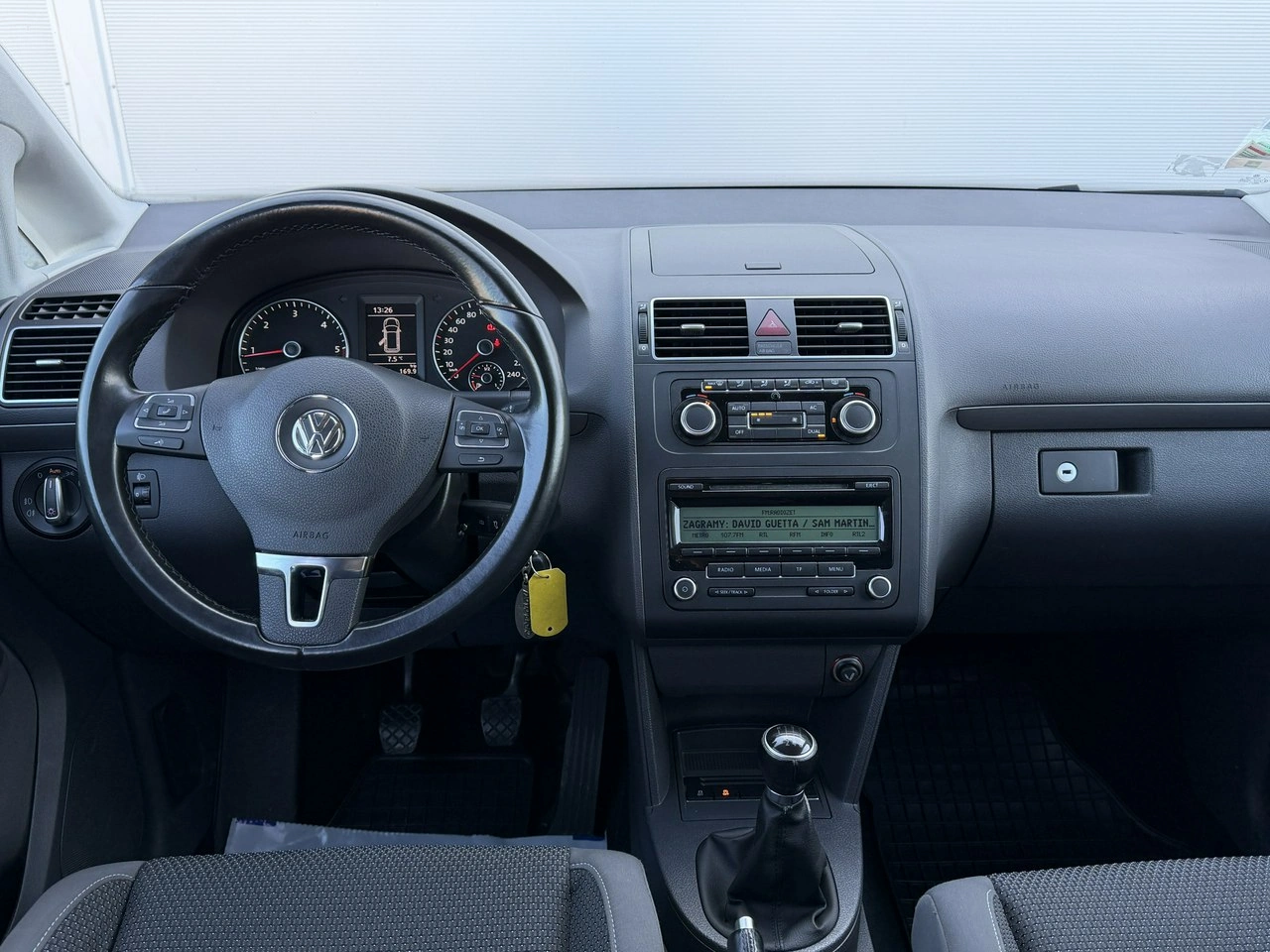 Volkswagen Touran - Zdjęcie 18