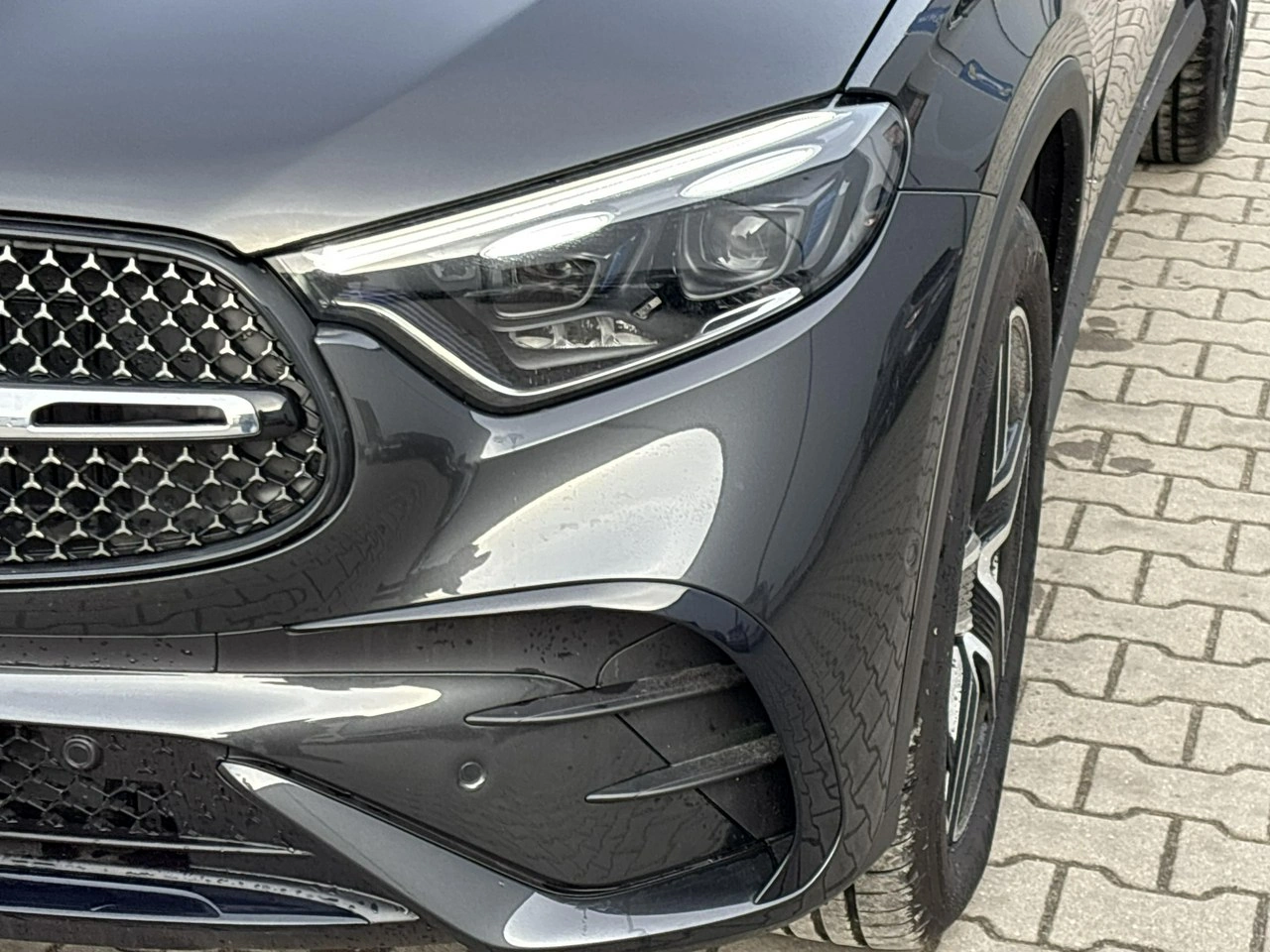 Mercedes GLC 220 - Zdjęcie 8