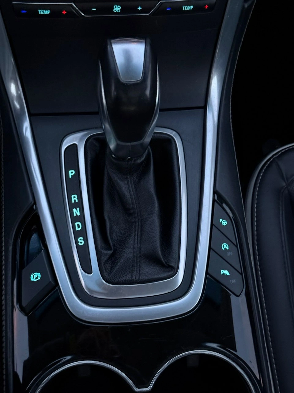 Ford Edge - Zdjęcie 35