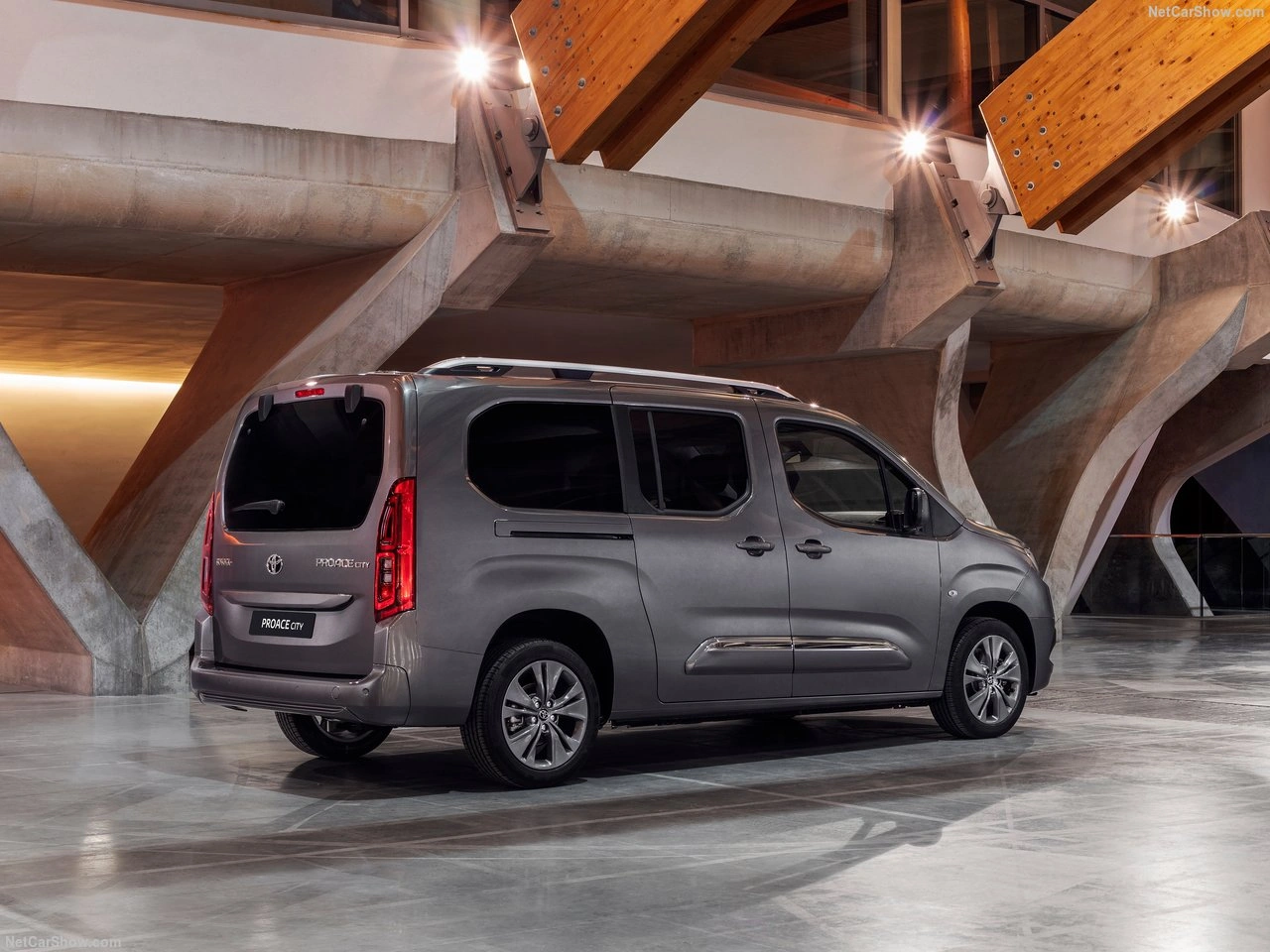 Toyota Proace City Verso - Zdjęcie 4