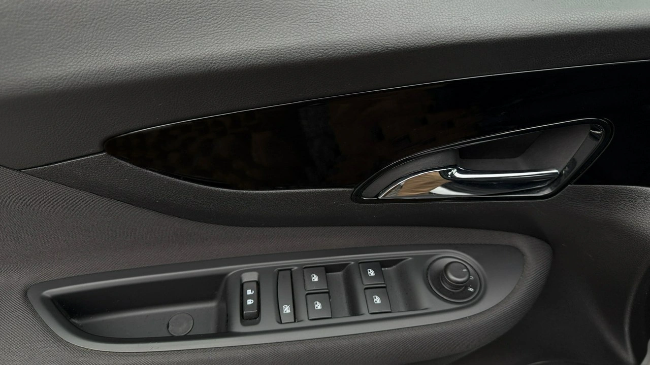 Opel Mokka - Zdjęcie 27