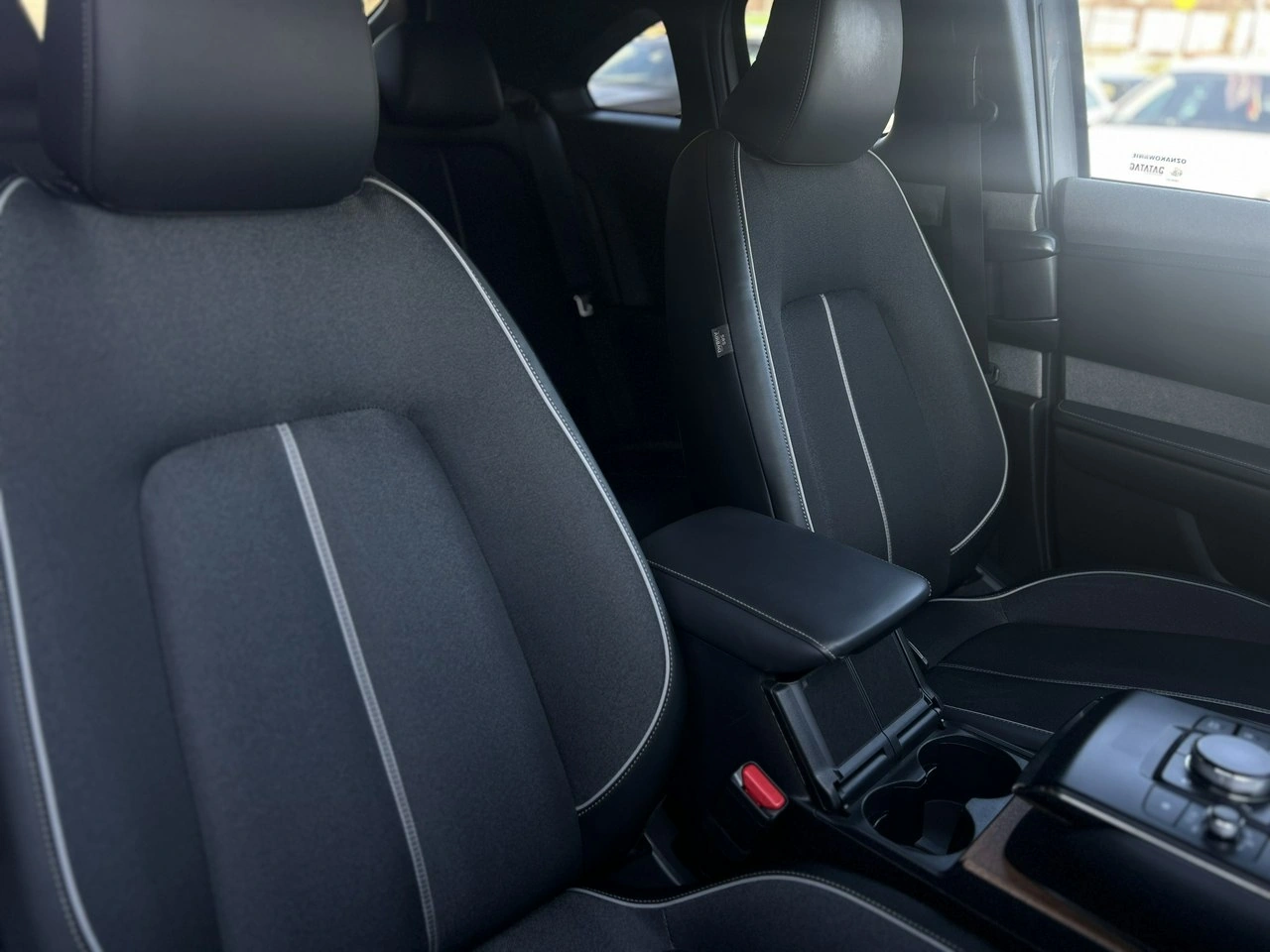 Mazda MX-30 - Zdjęcie 17