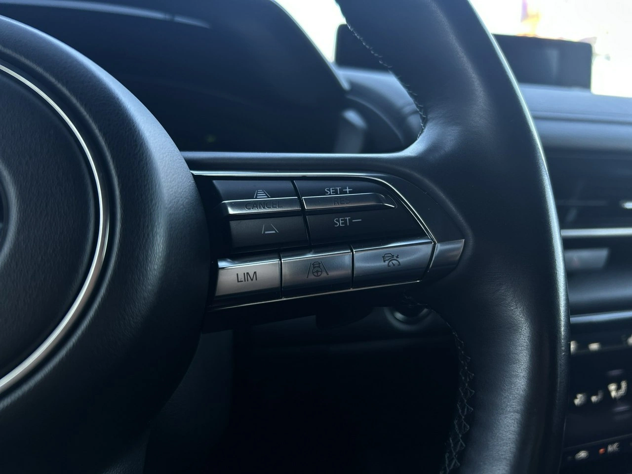 Mazda MX-30 - Zdjęcie 21