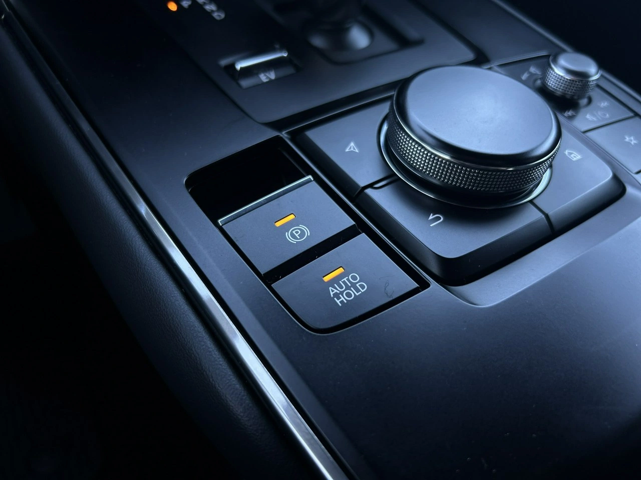 Mazda MX-30 - Zdjęcie 33