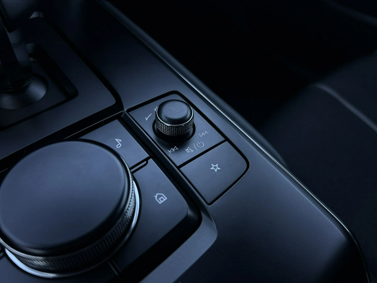 Mazda MX-30 - Zdjęcie 31