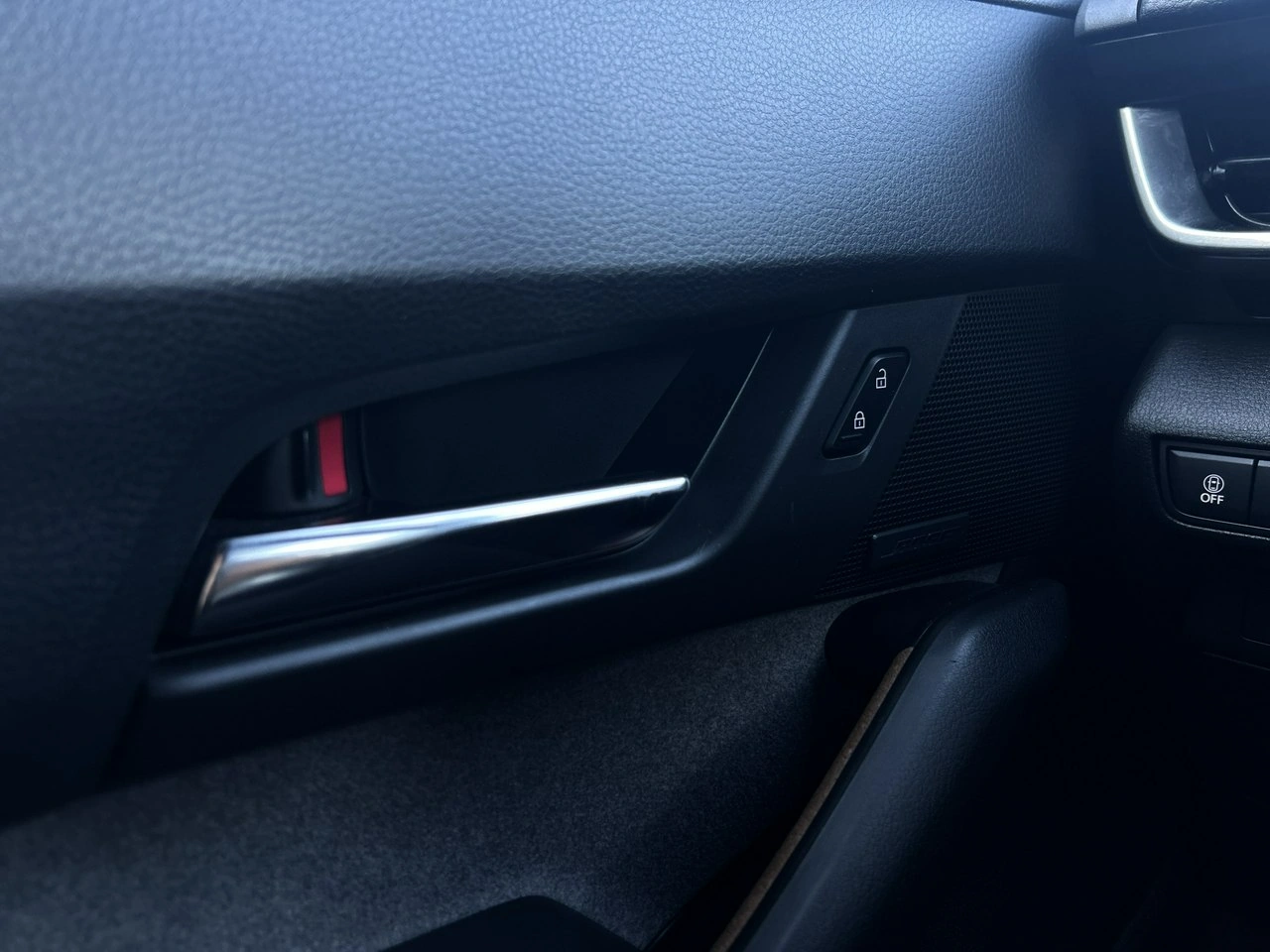 Mazda MX-30 - Zdjęcie 34