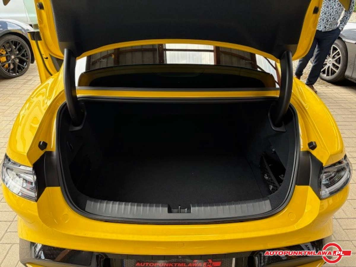 Xiaomi SU7 - Zdjęcie 23