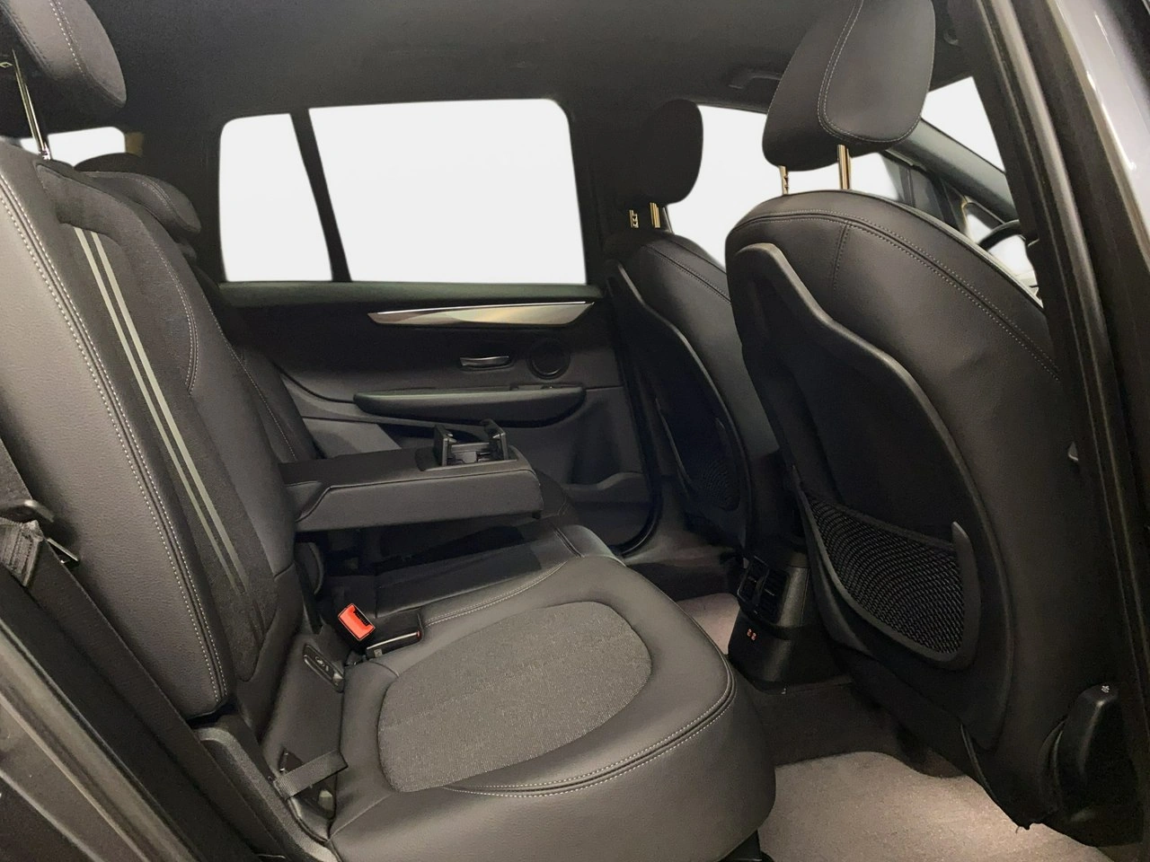 BMW 218 - Zdjęcie 15