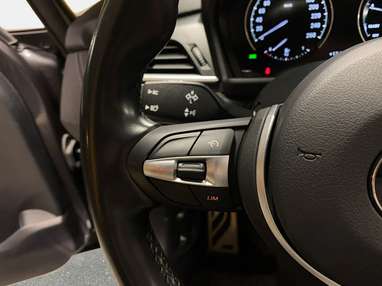 BMW 218 - Zdjęcie 21