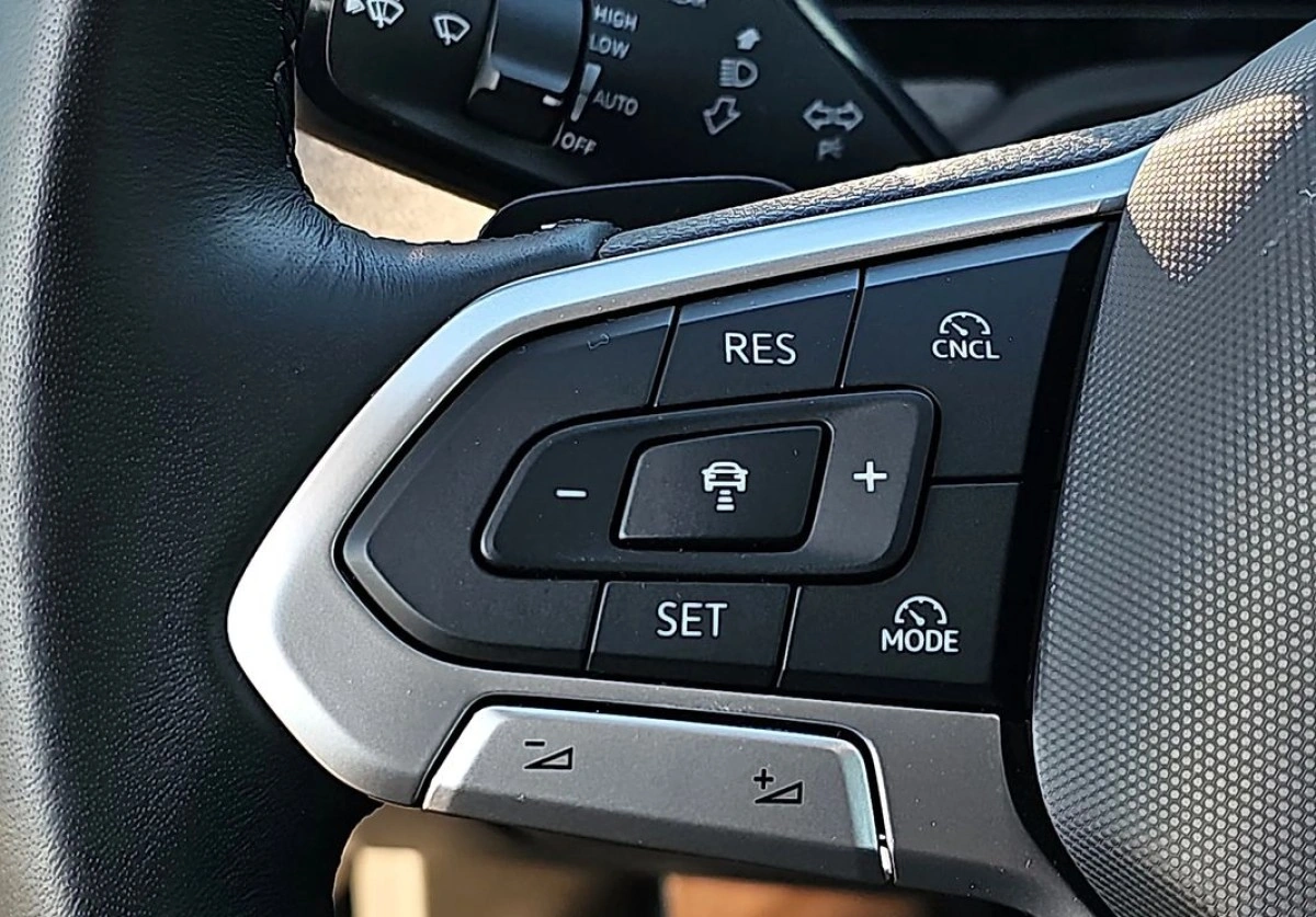 Volkswagen Passat Variant - Zdjęcie 16