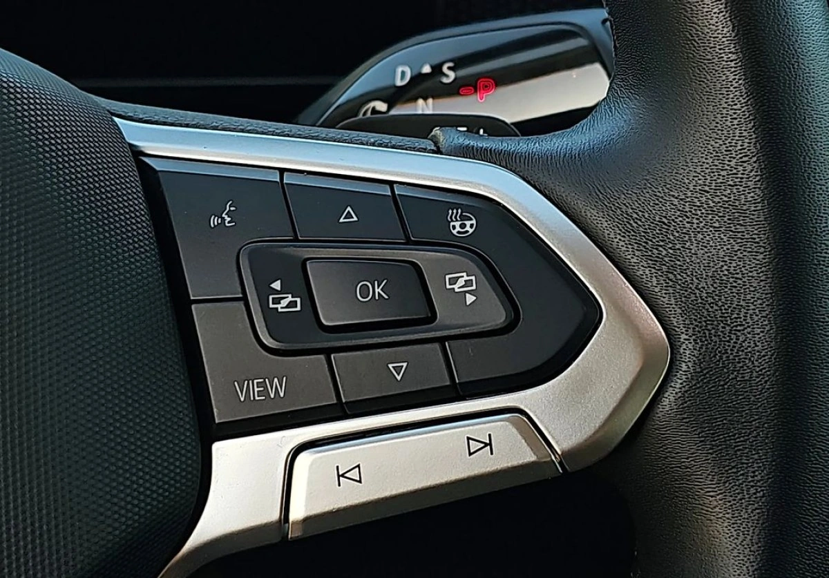 Volkswagen Passat Variant - Zdjęcie 18