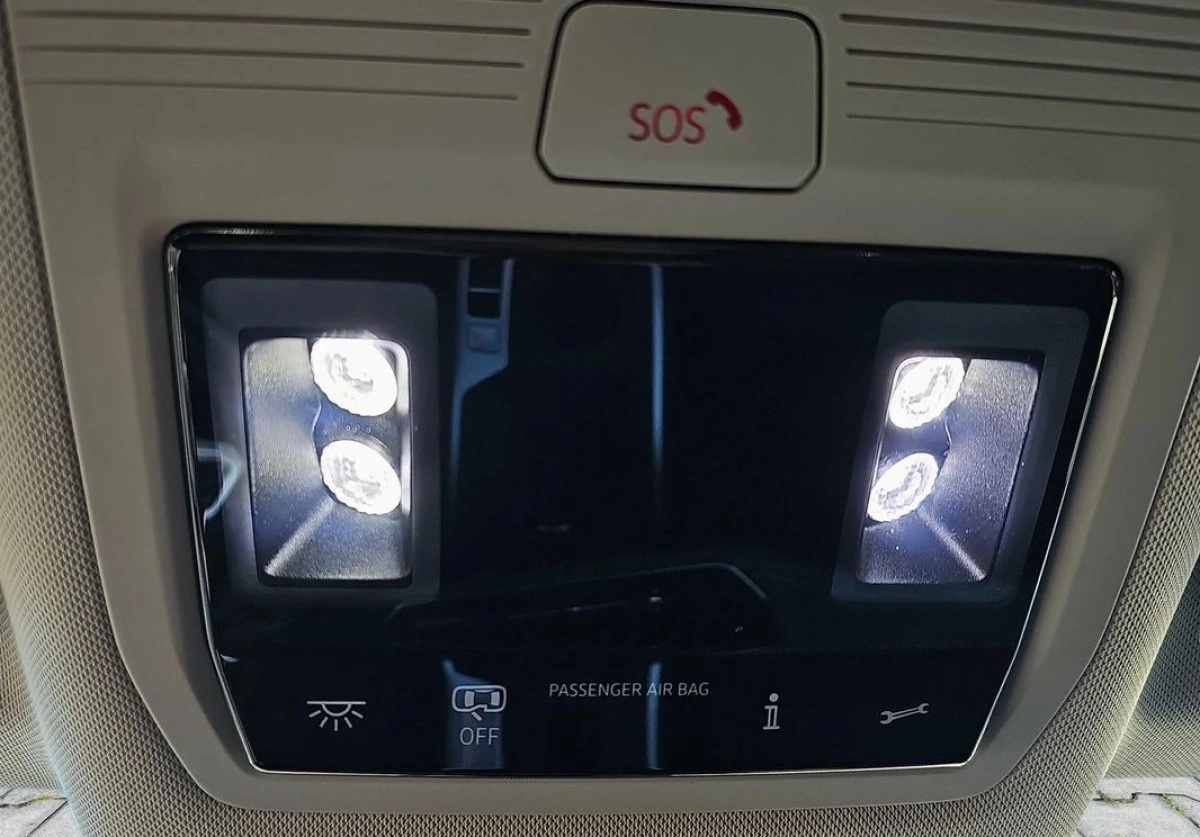 Volkswagen Passat Variant - Zdjęcie 29