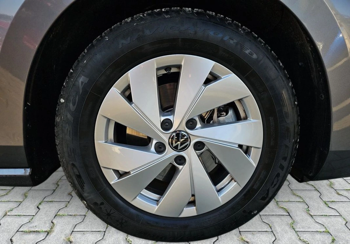 Volkswagen Passat Variant - Zdjęcie 33