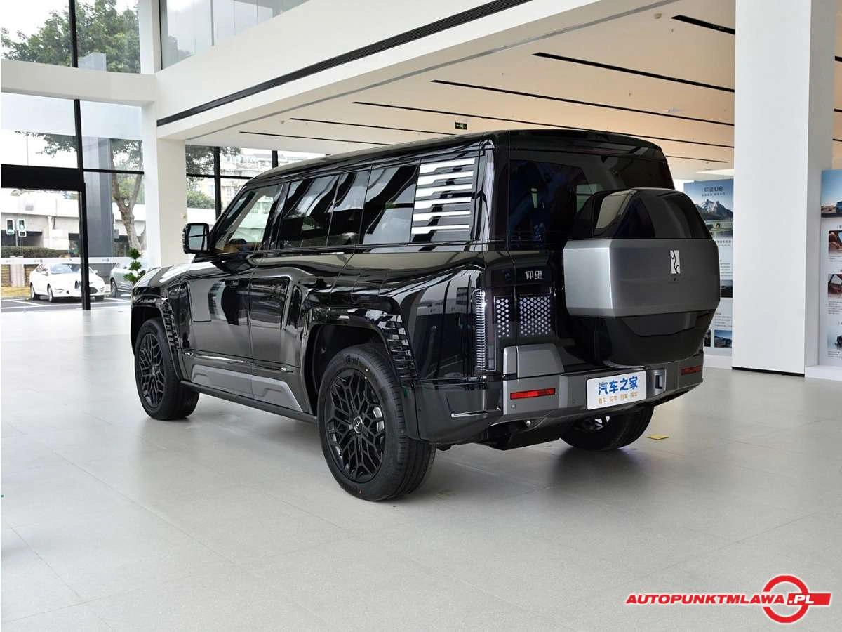 BYD Yangwang U8 - Zdjęcie 3