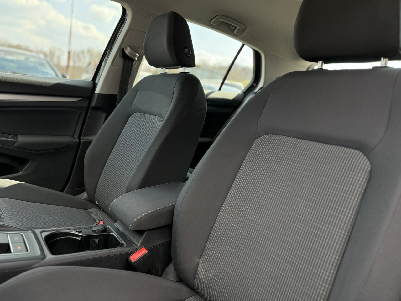 Volkswagen Golf - Zdjęcie 13