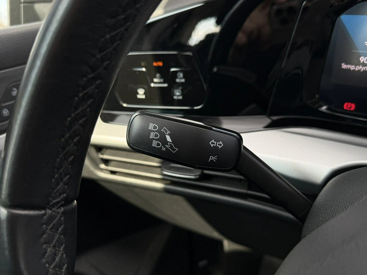 Volkswagen Golf - Zdjęcie 22