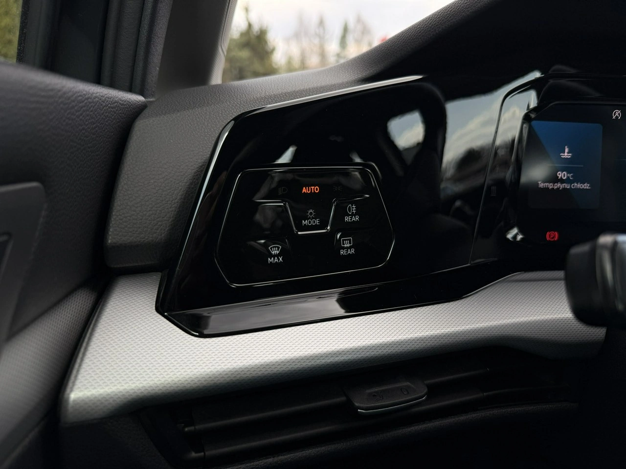 Volkswagen Golf - Zdjęcie 35