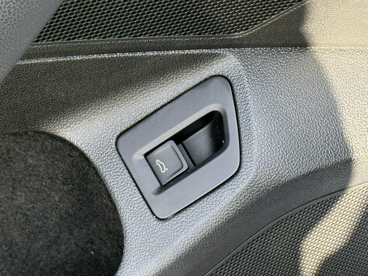 Volkswagen Passat - Zdjęcie 23