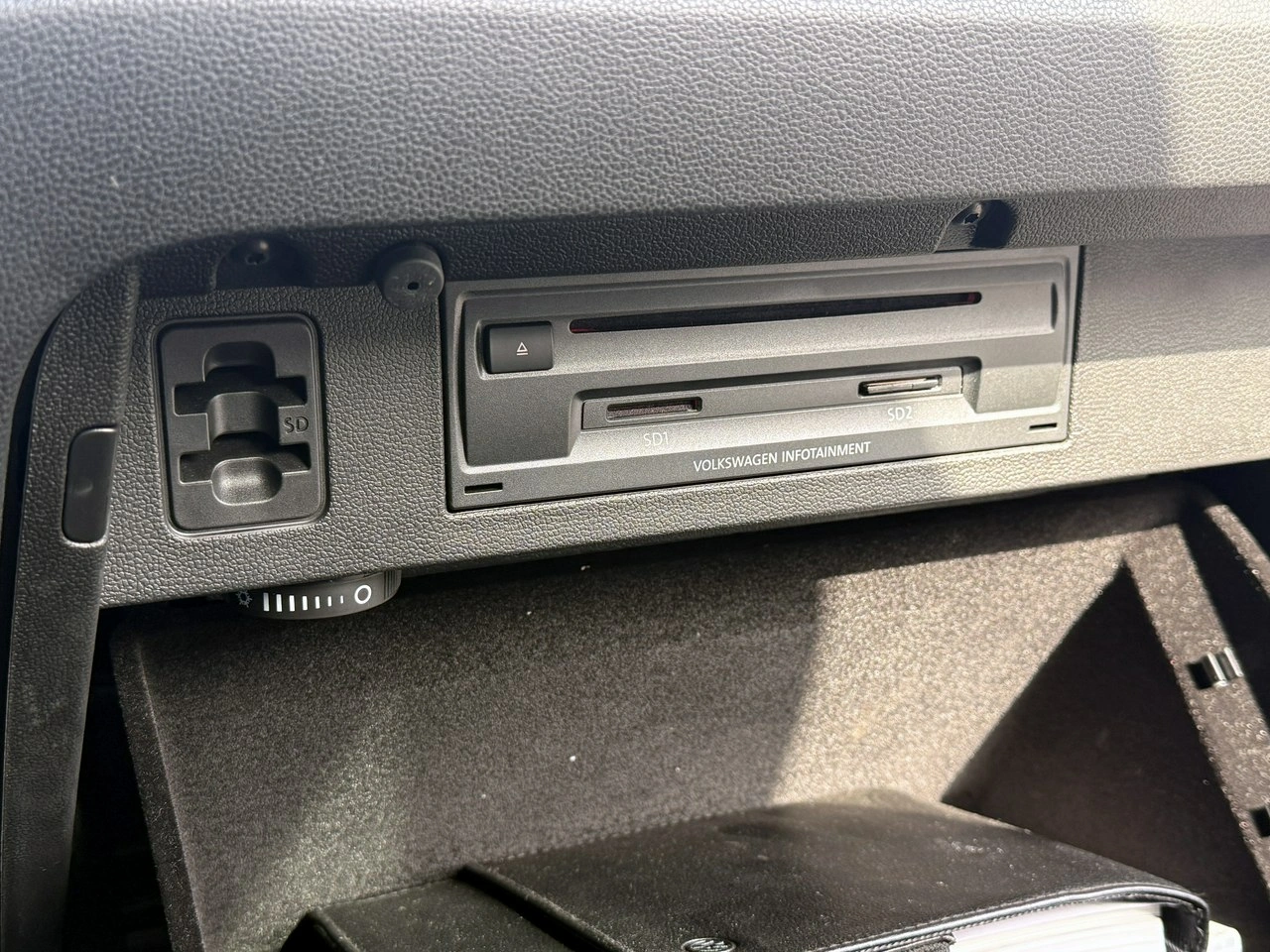 Volkswagen Passat - Zdjęcie 13