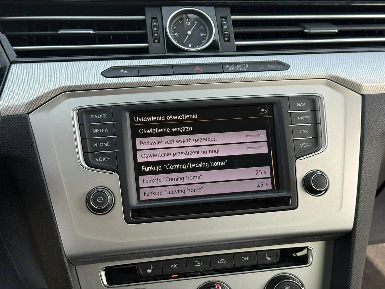 Volkswagen Passat - Zdjęcie 54