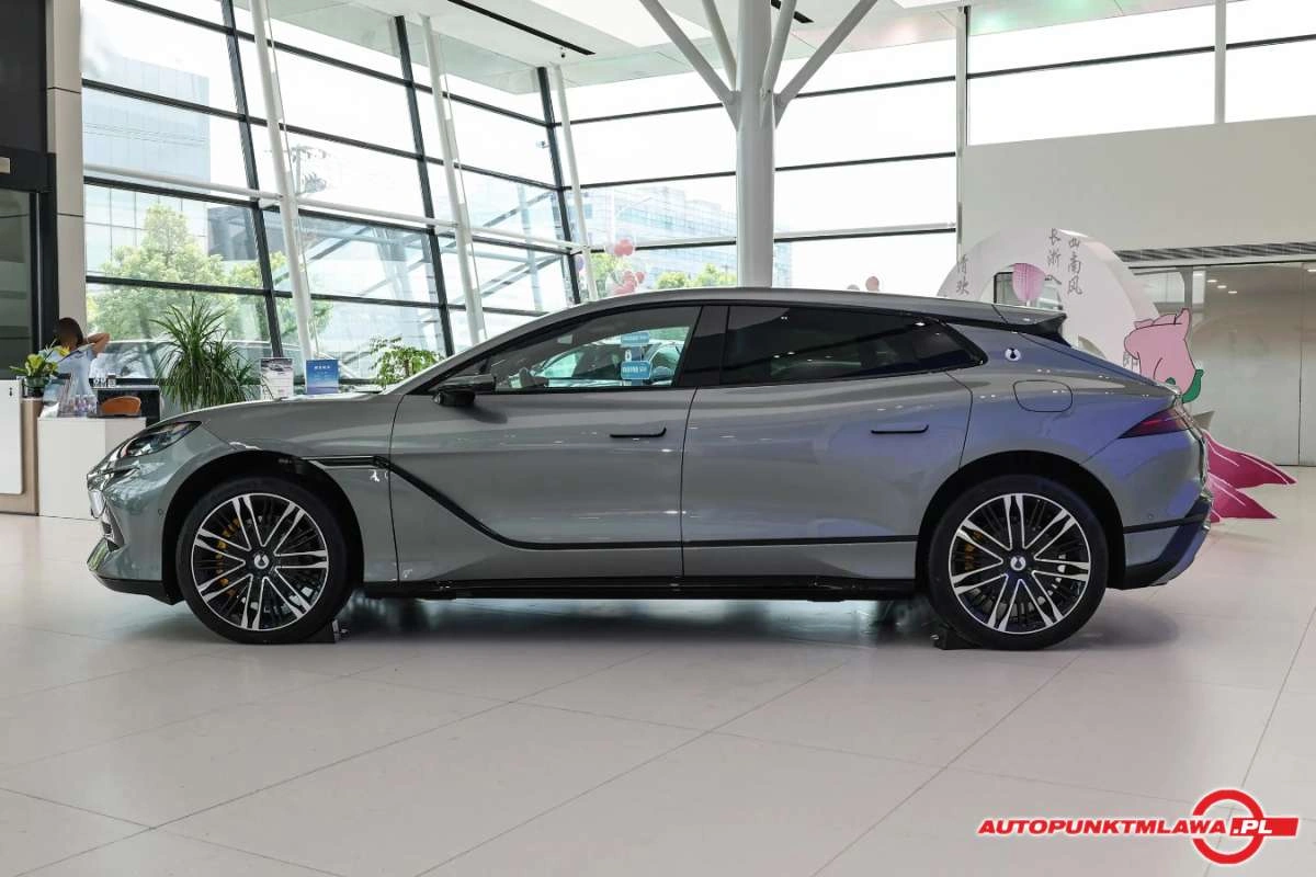 Denza Z9 GT - Zdjęcie 30