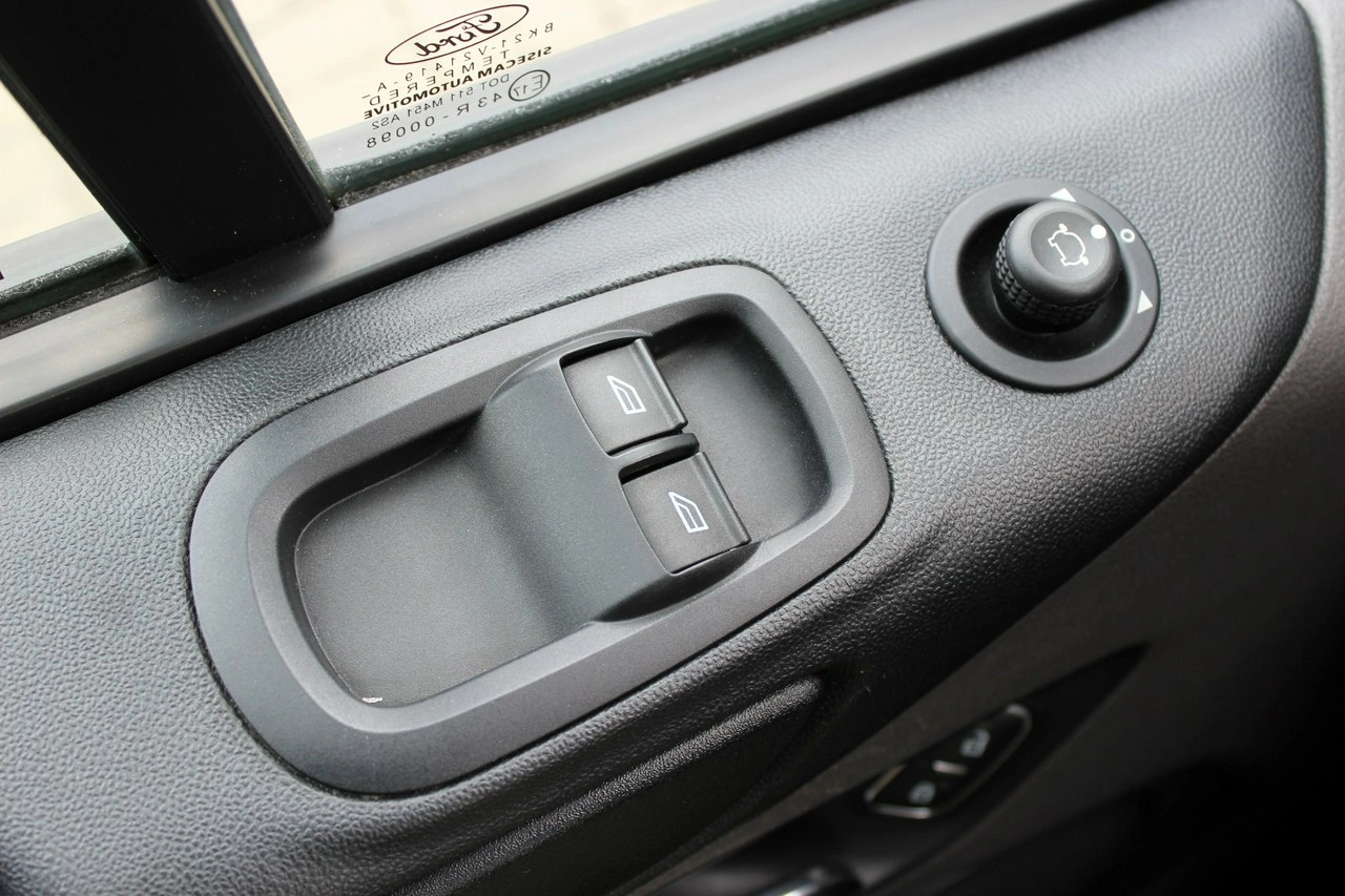 Ford Transit Custom - Zdjęcie 17
