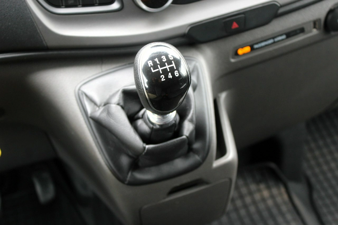 Ford Transit Custom - Zdjęcie 23