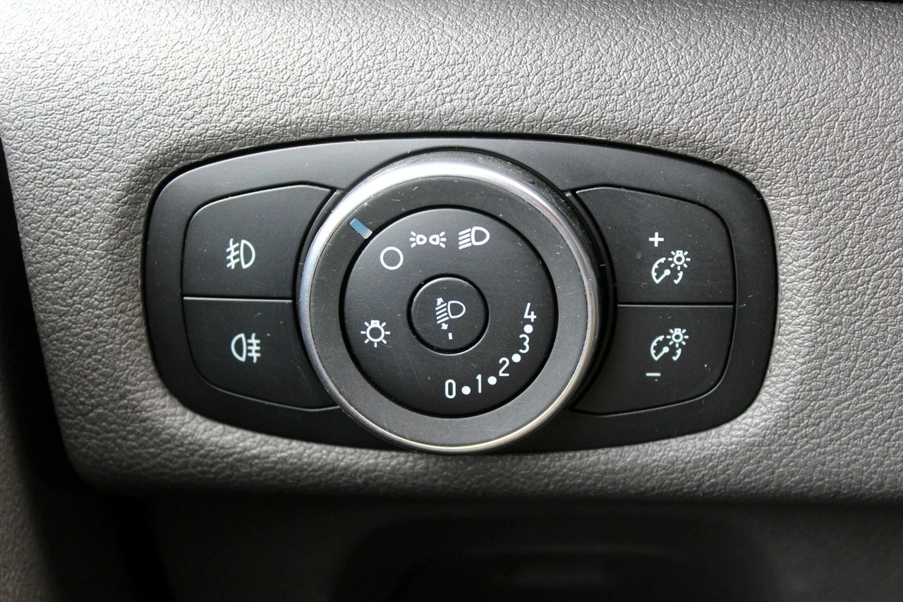 Ford Transit Custom - Zdjęcie 28