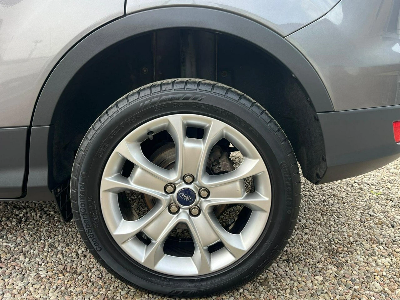 Ford Kuga - Zdjęcie 12