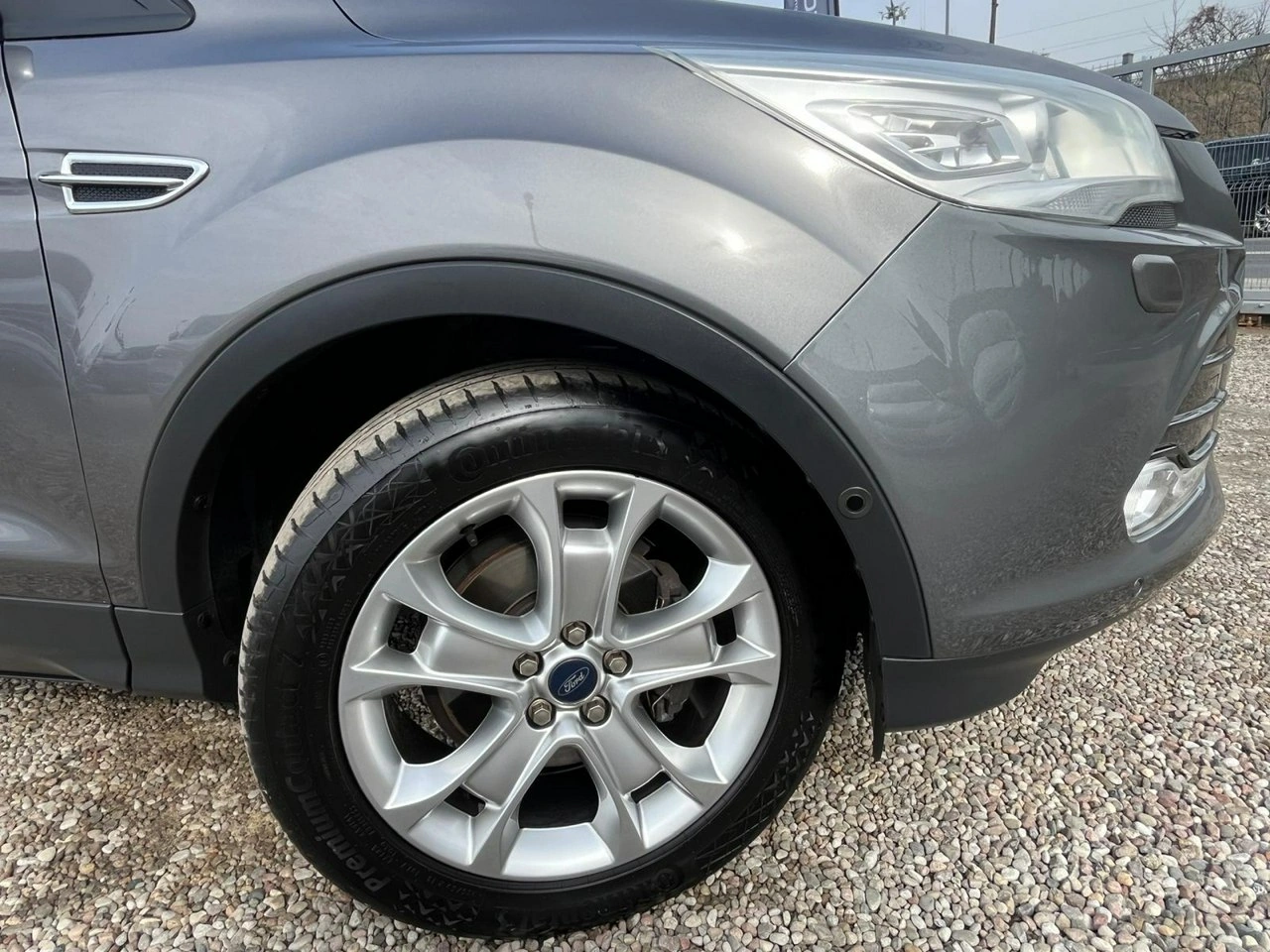 Ford Kuga - Zdjęcie 29