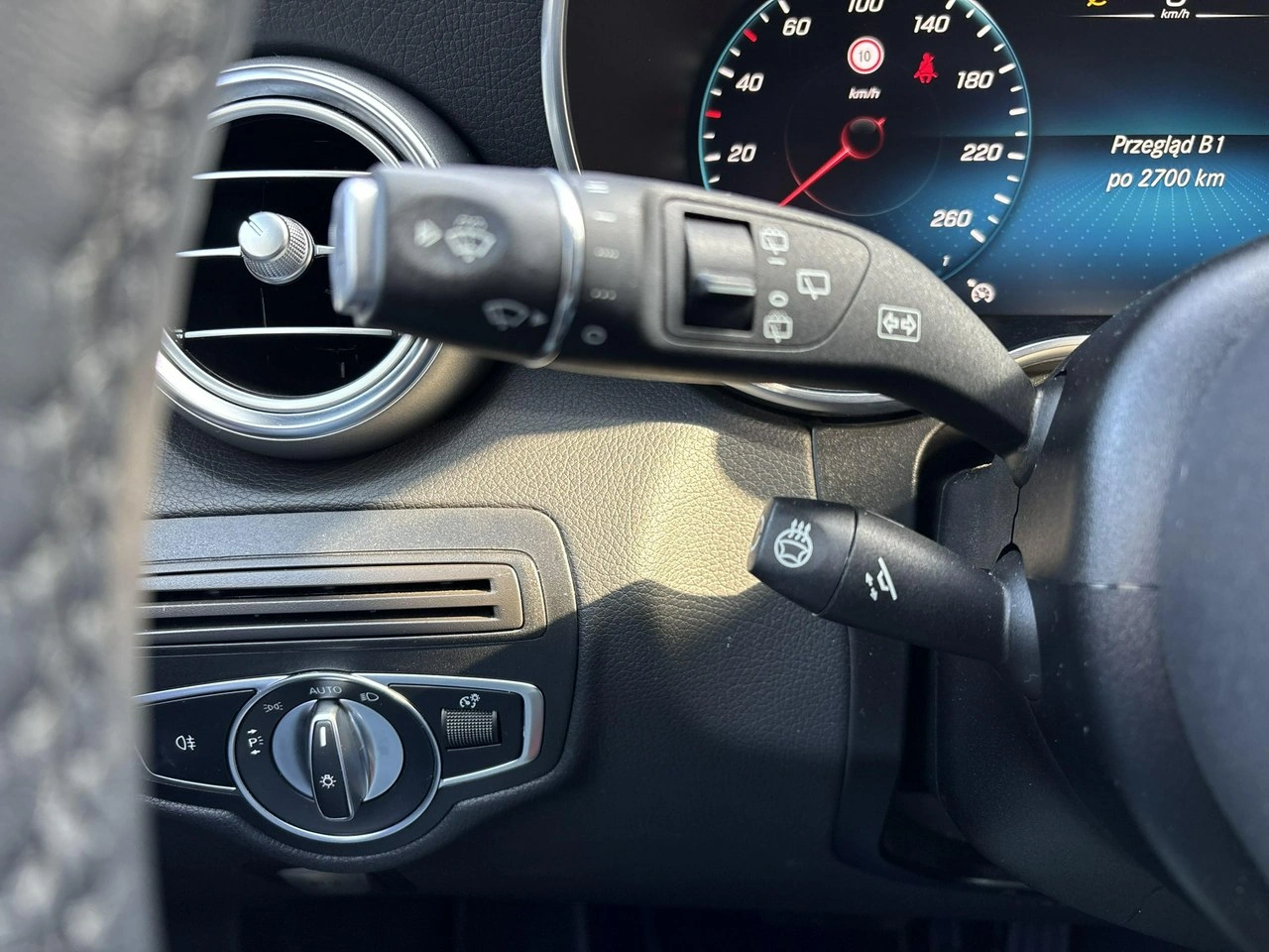 Mercedes GLC 200 - Zdjęcie 22