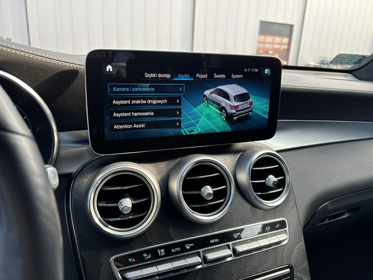 Mercedes GLC 200 - Zdjęcie 24