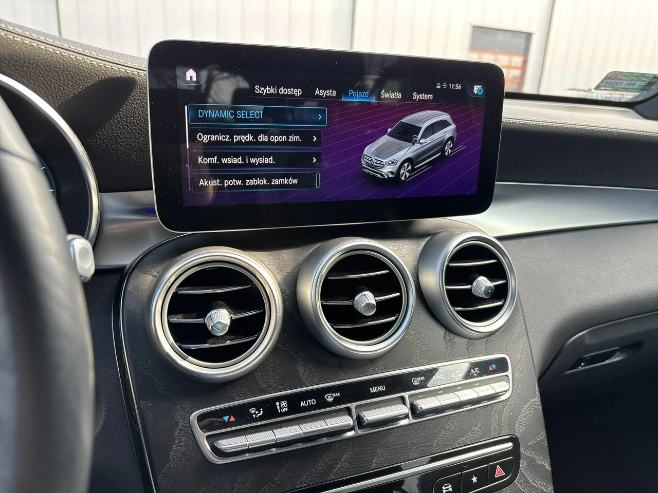 Mercedes GLC 200 - Zdjęcie 25