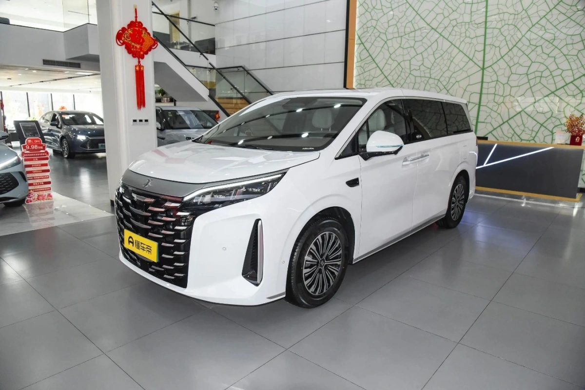 BYD Xia - Główne zdjęcie