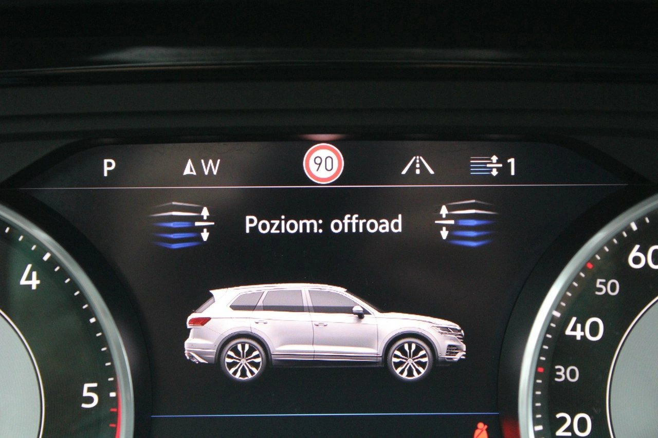 Volkswagen Touareg - Zdjęcie 18