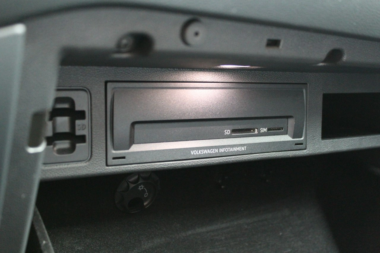 Volkswagen Touareg - Zdjęcie 34