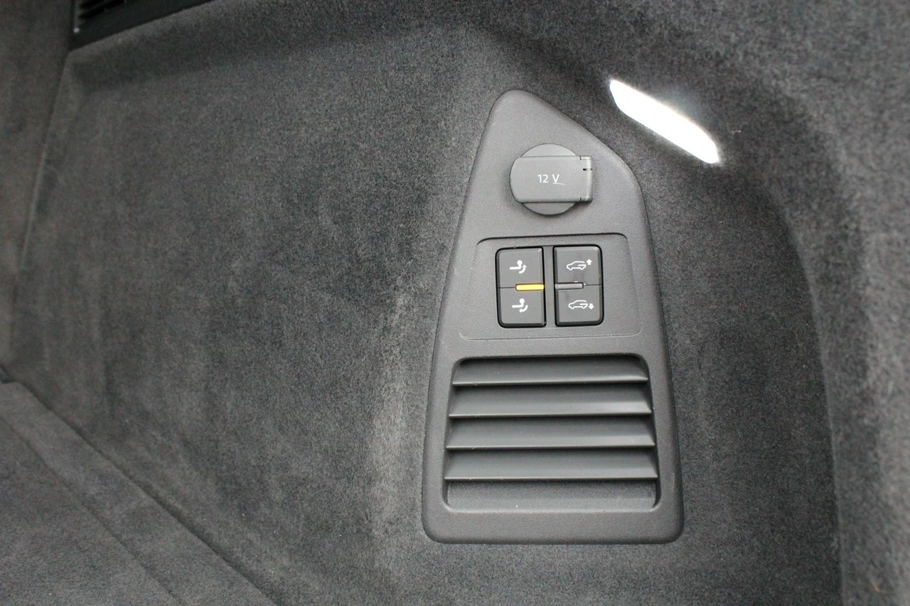 Volkswagen Touareg - Zdjęcie 36