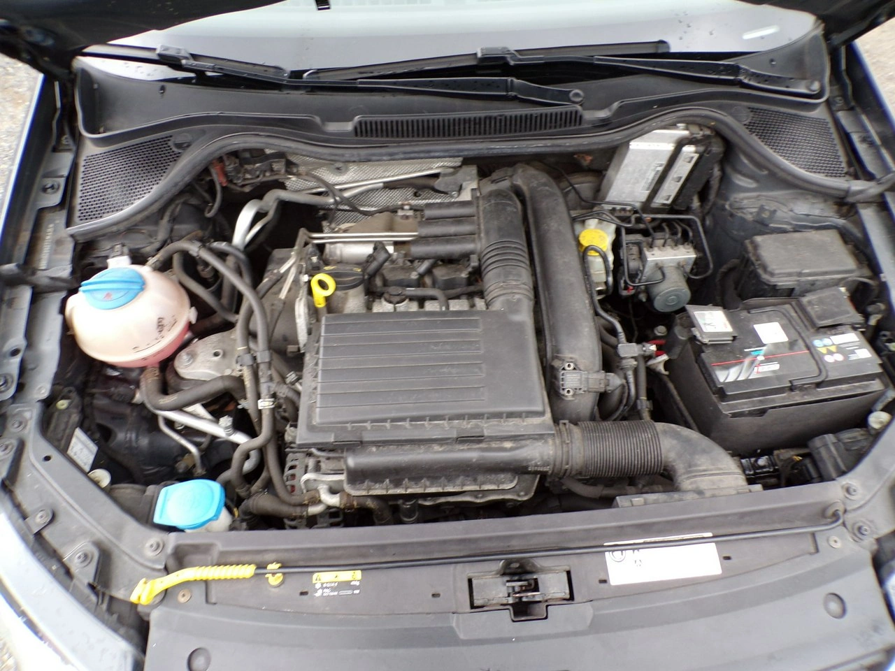 Volkswagen Polo - Zdjęcie 23