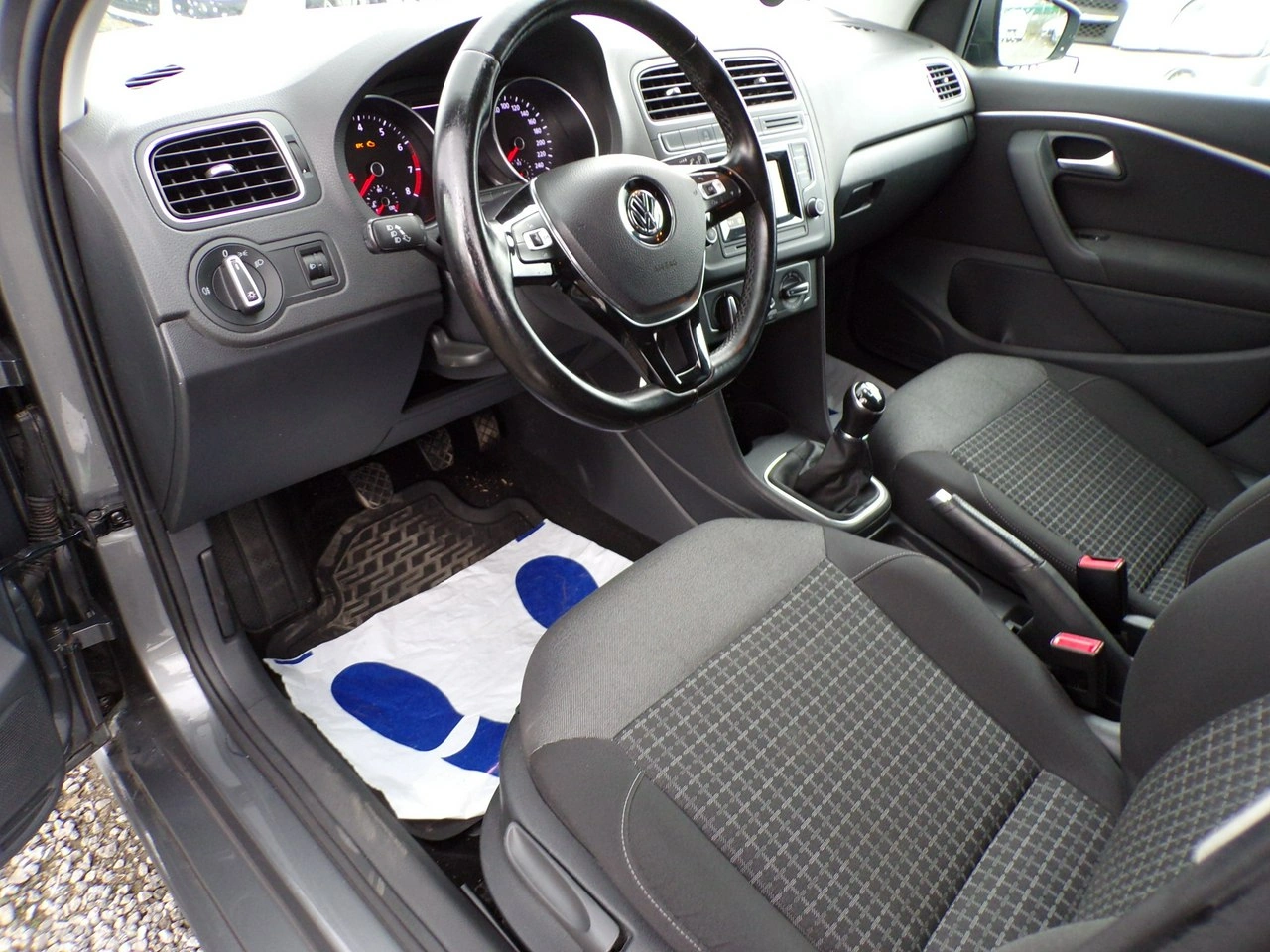 Volkswagen Polo - Zdjęcie 26