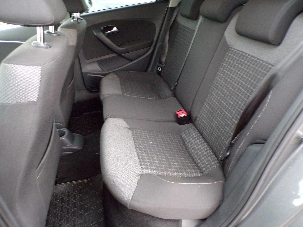 Volkswagen Polo - Zdjęcie 32