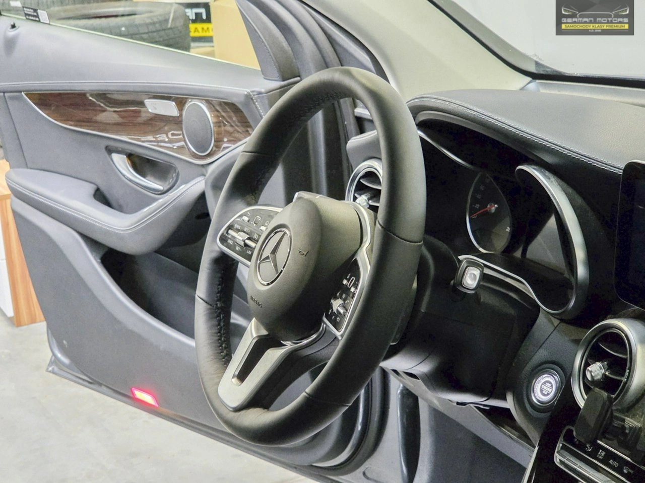 Mercedes GLC 200 - Zdjęcie 19