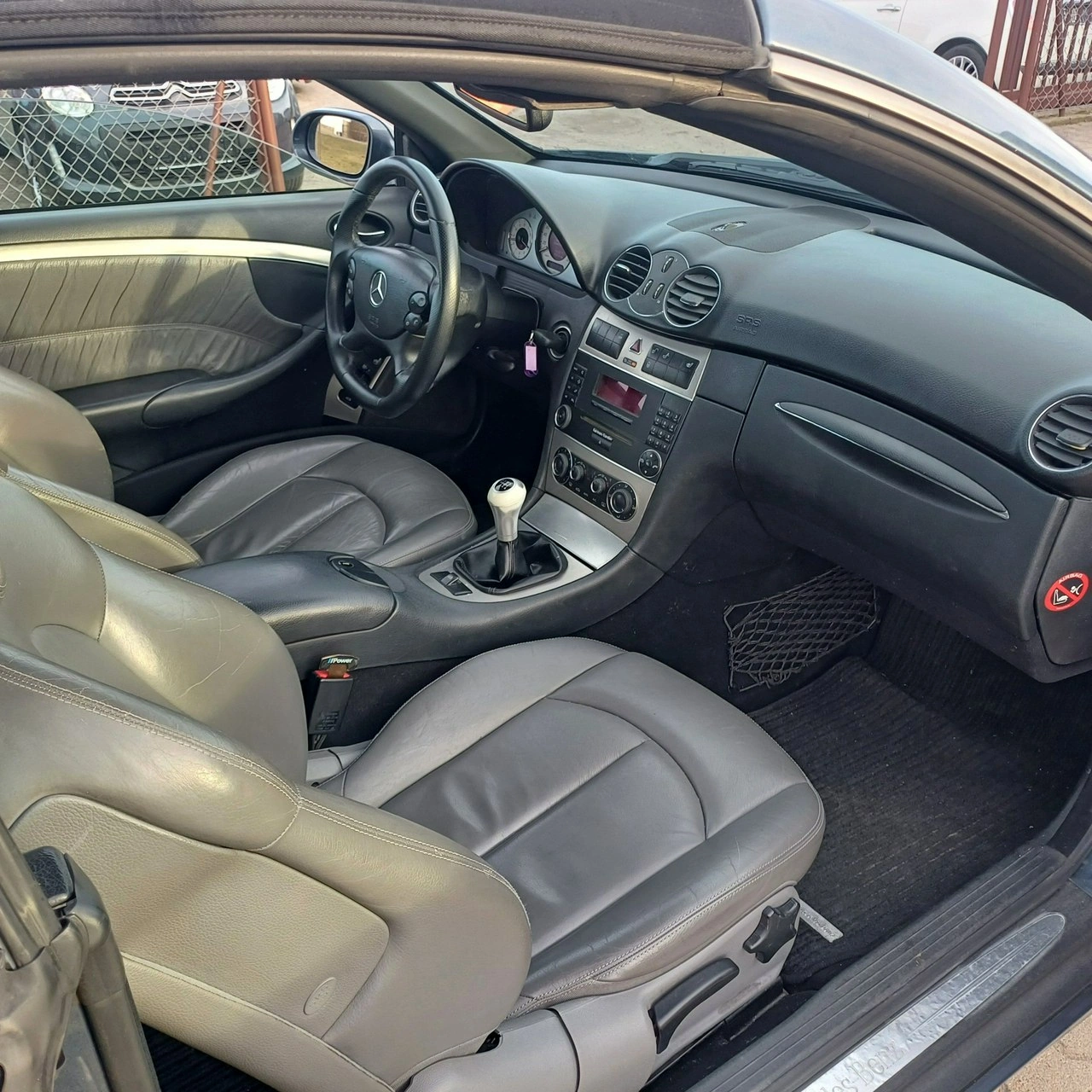 Mercedes CLK 200 - Zdjęcie 12